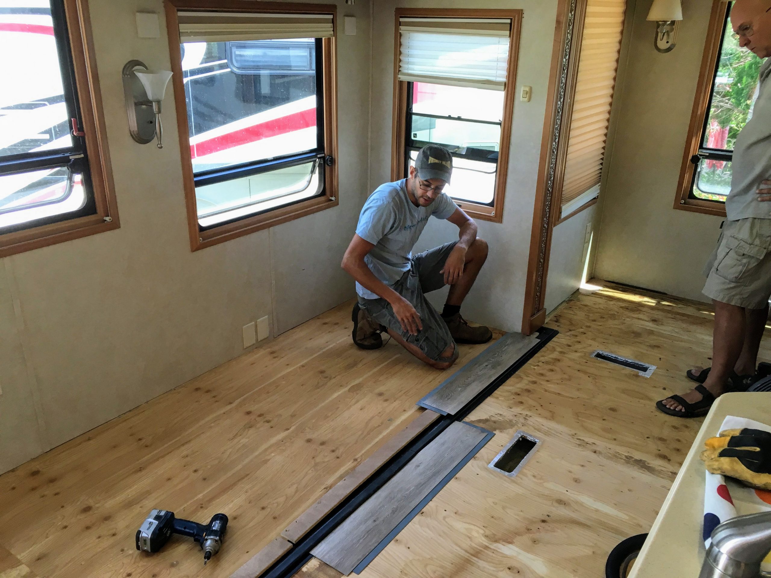 Diy Rv Flooring With A Flush Slideout, How To Install New Flooring In A Motorhome With Slides
