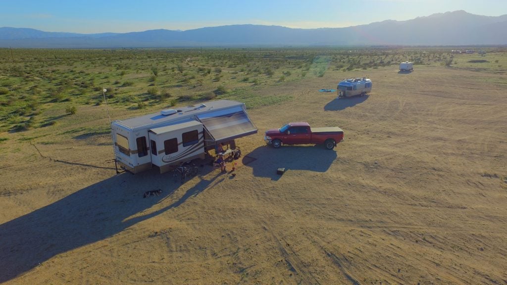 dispersed camping near other rvs