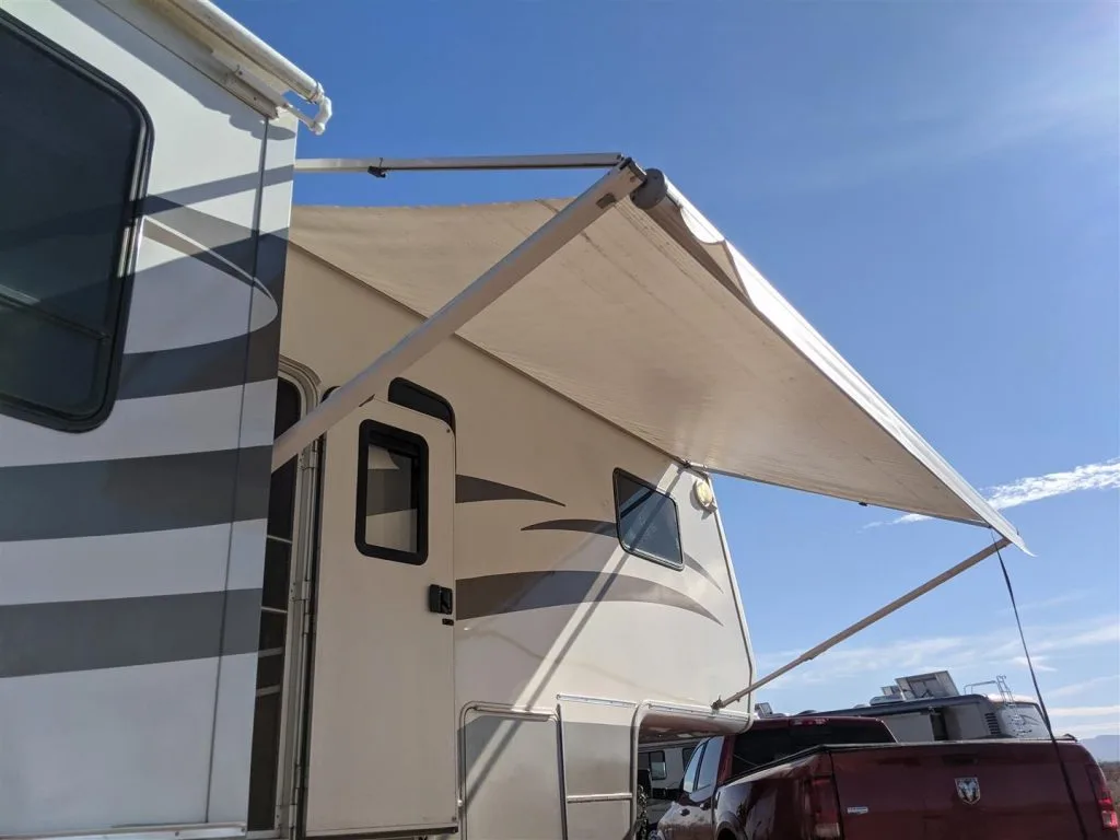 rv awning to provide shade on side of rv