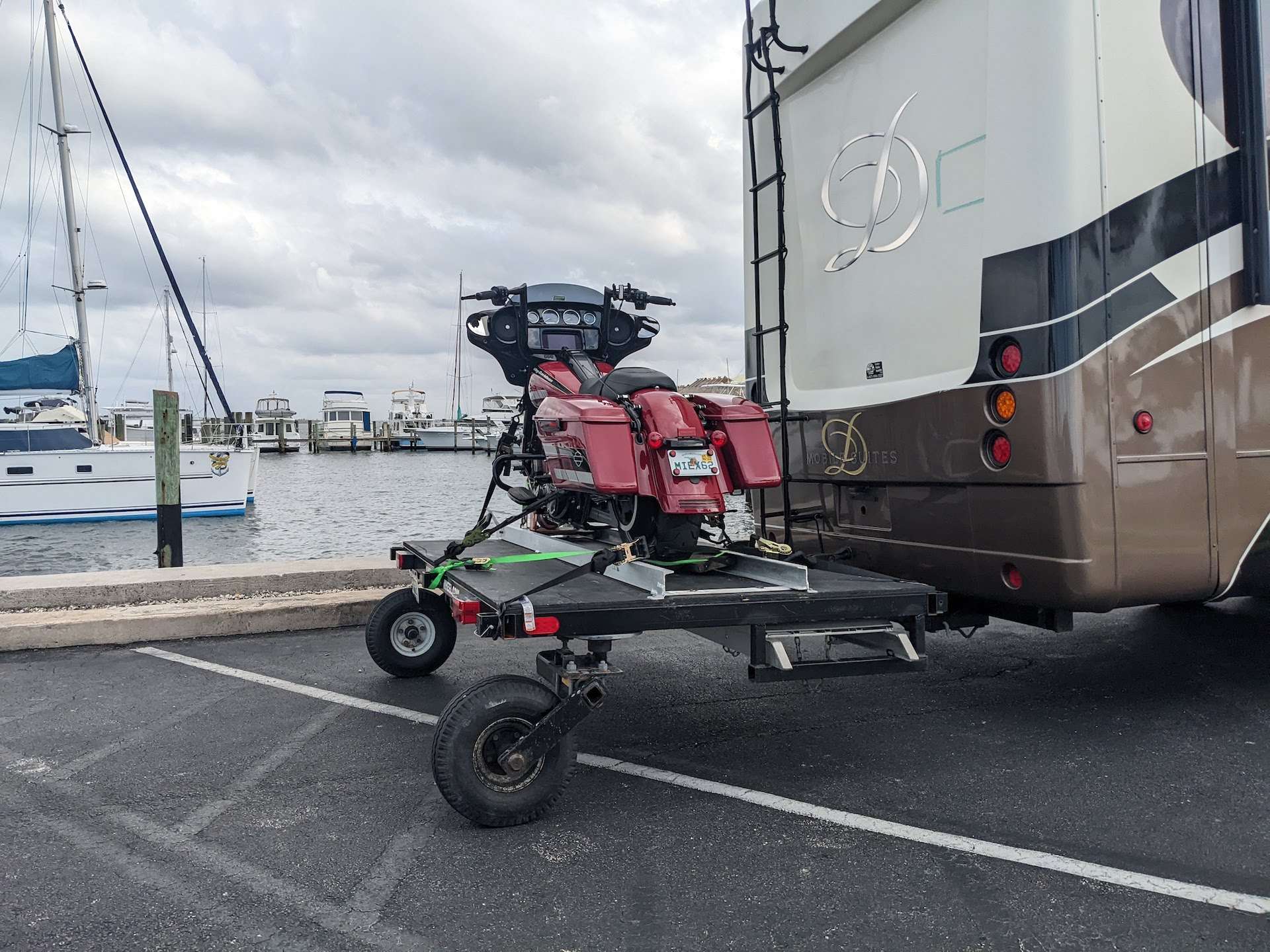 swivel golf cart and motorcycle carrier
