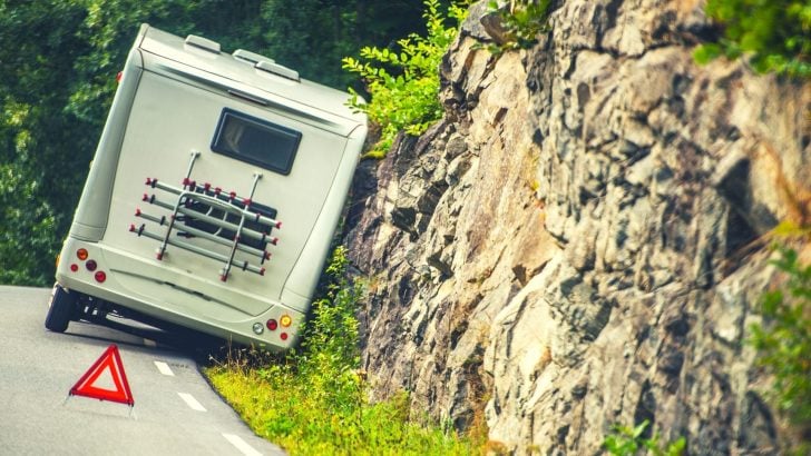 Best RV Roadside Assistance for Peace of Mind on the Road