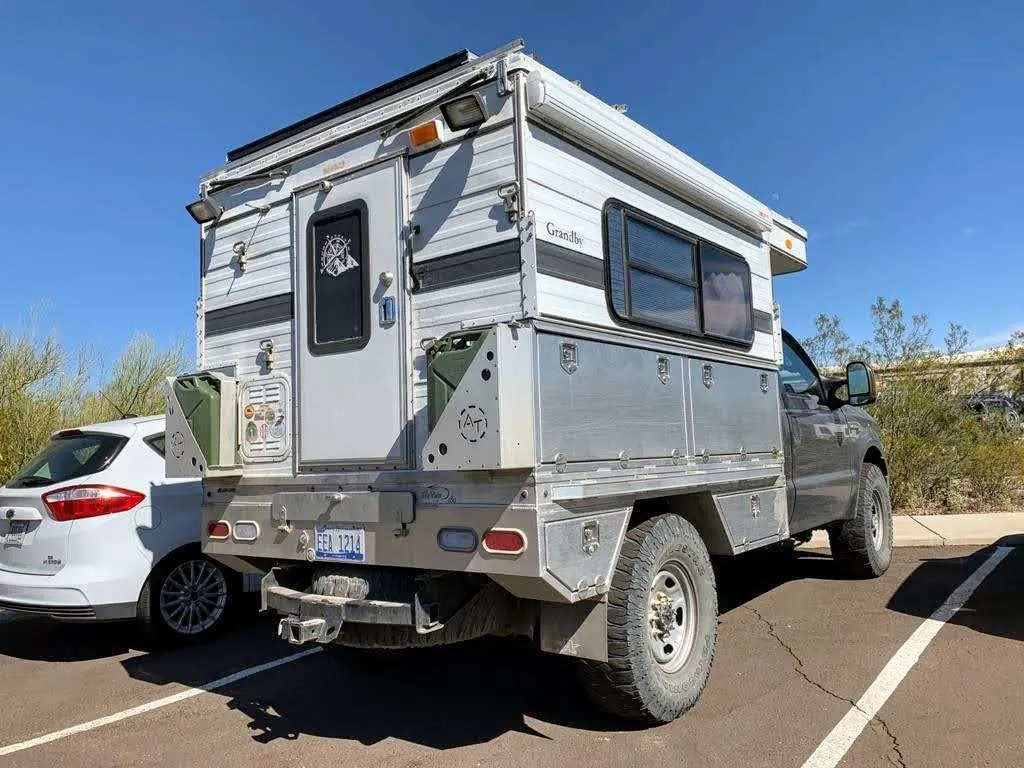 Flatbed Truck camper 
