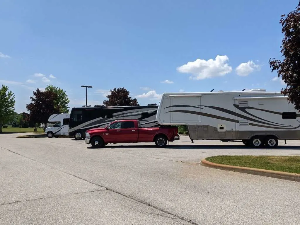 rv hall of fame rv parking lot
