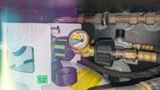 RV Propane Regulator with Gas Stop device