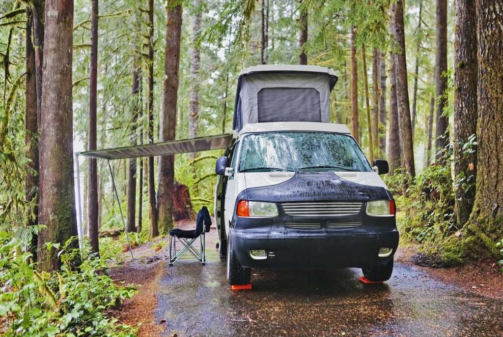 RV in japan. camping in japan.  Toyota, Subaru, and Nissan.