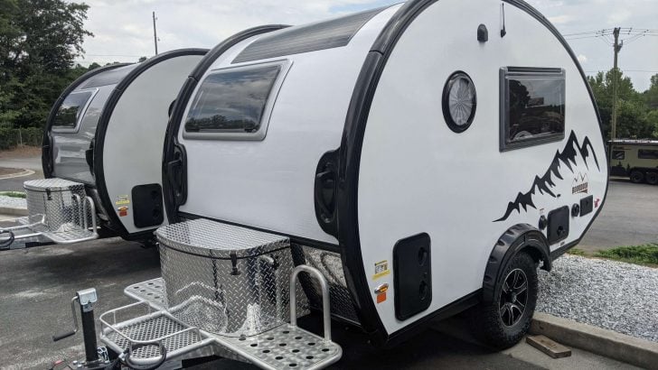 Camper trailer blends classic teardrop style with amenities - Curbed