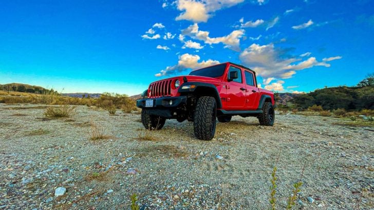 Can You Put a Camper on a Jeep Gladiator?