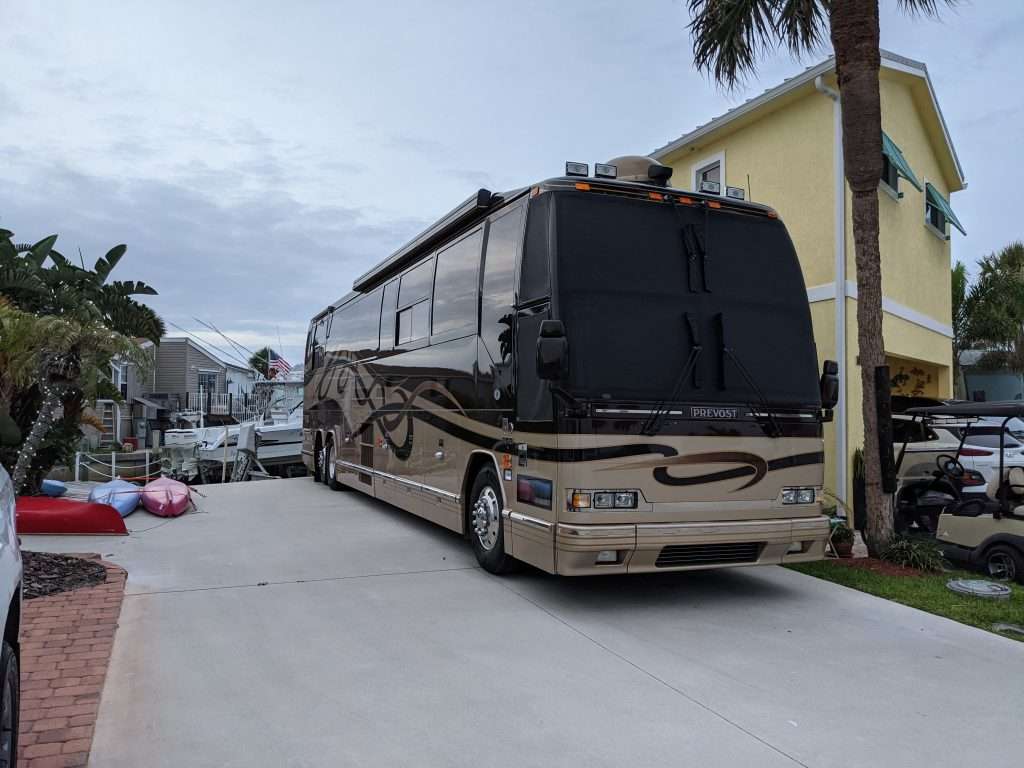 Windshield Cover on Prevost Motorhome