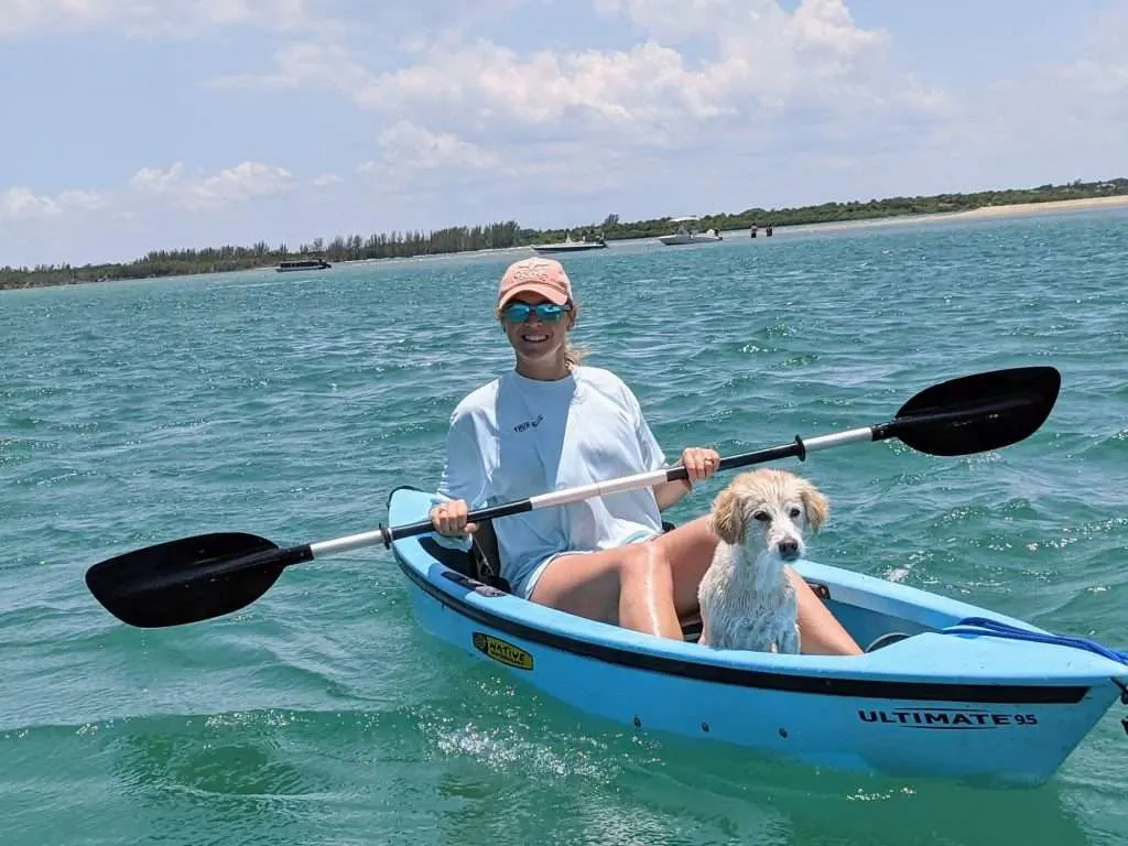 caitlin morton kayaking with dog bella