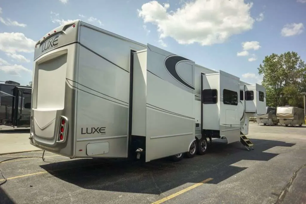Exterior image of luxe fifth wheel RV.