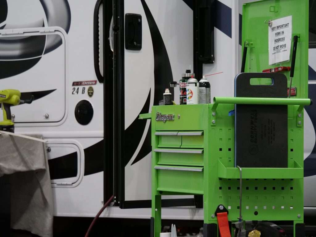 RV trailer maintenance and repair