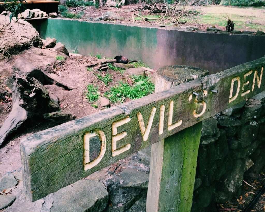 Sign to enter Devil's Den.