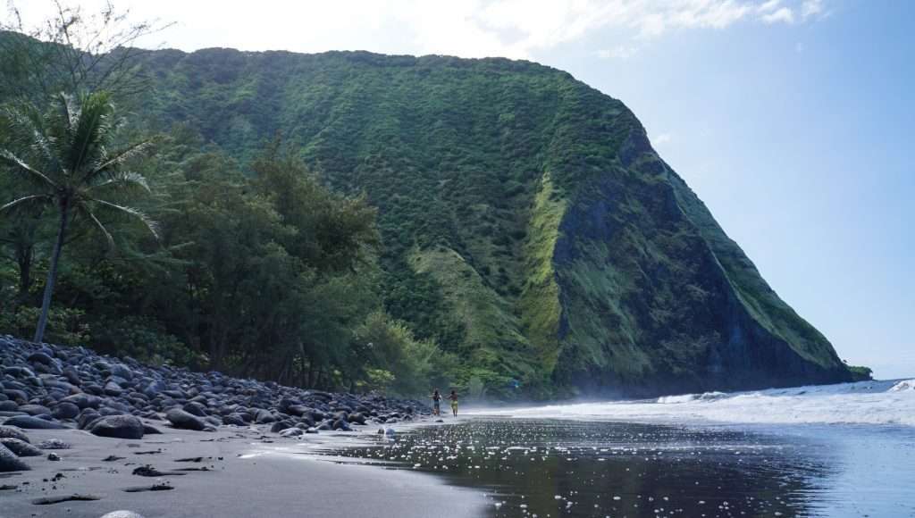 secluded beach in Hawaii