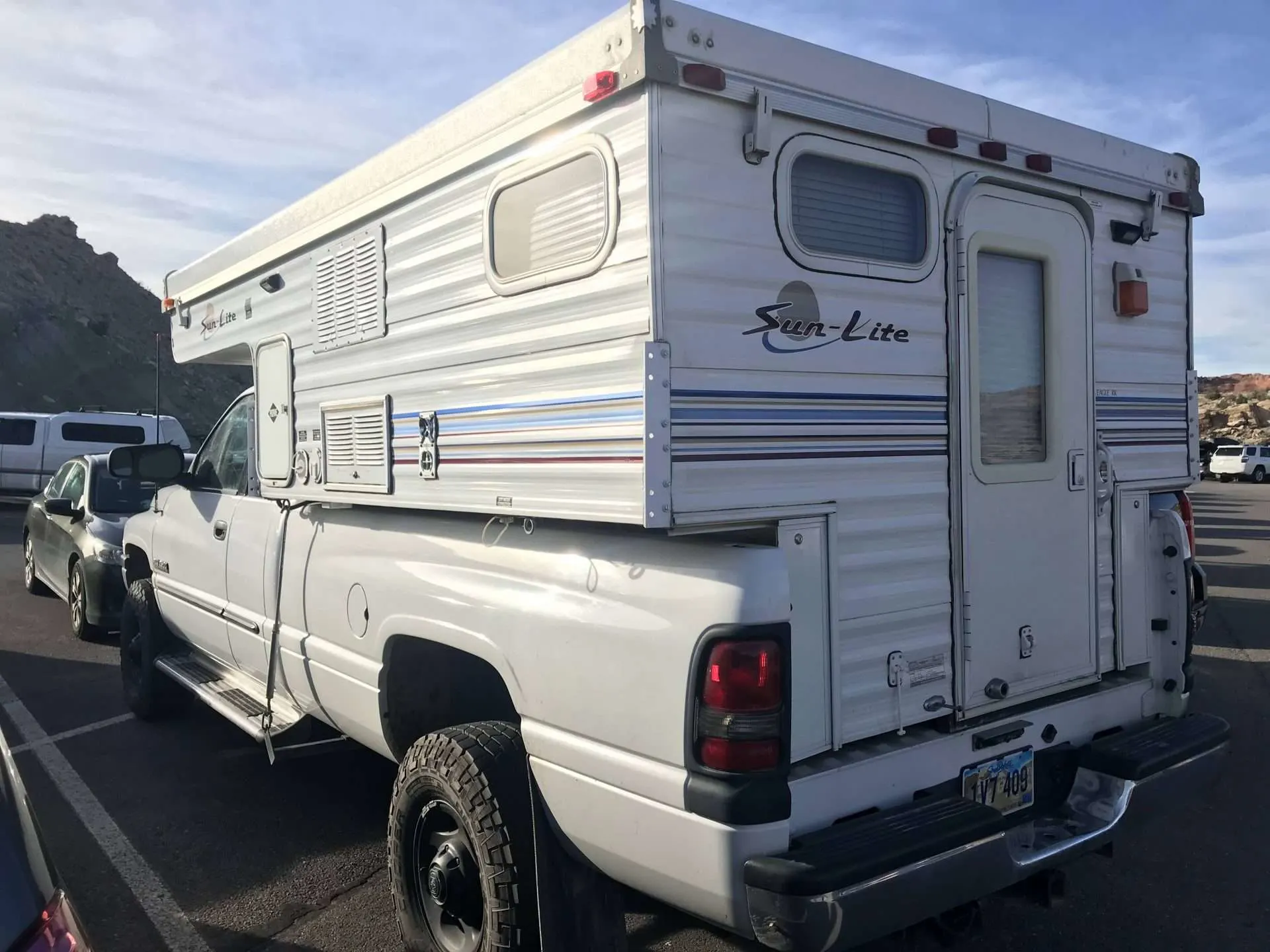 Sun-Lite truck camper