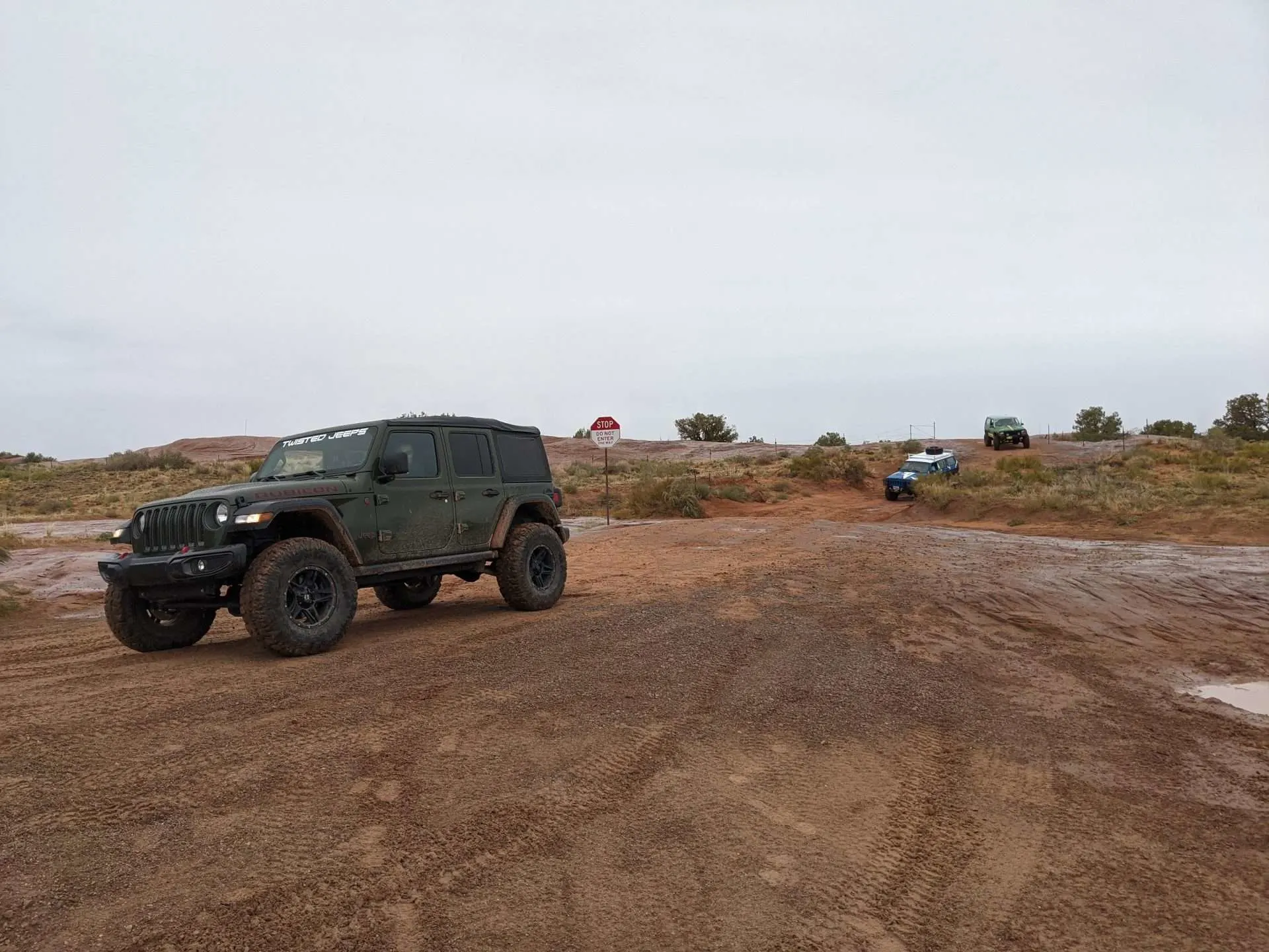 Jeep overlanding through mud