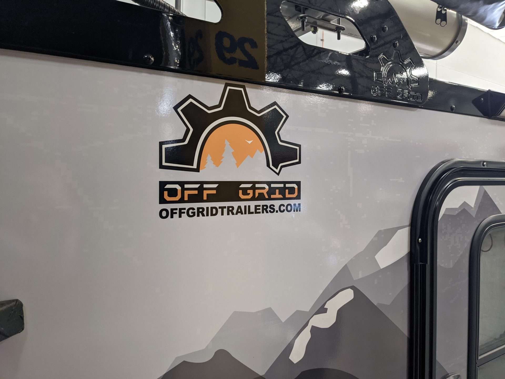 Close up of Expedition 2.0 off road trailer logo