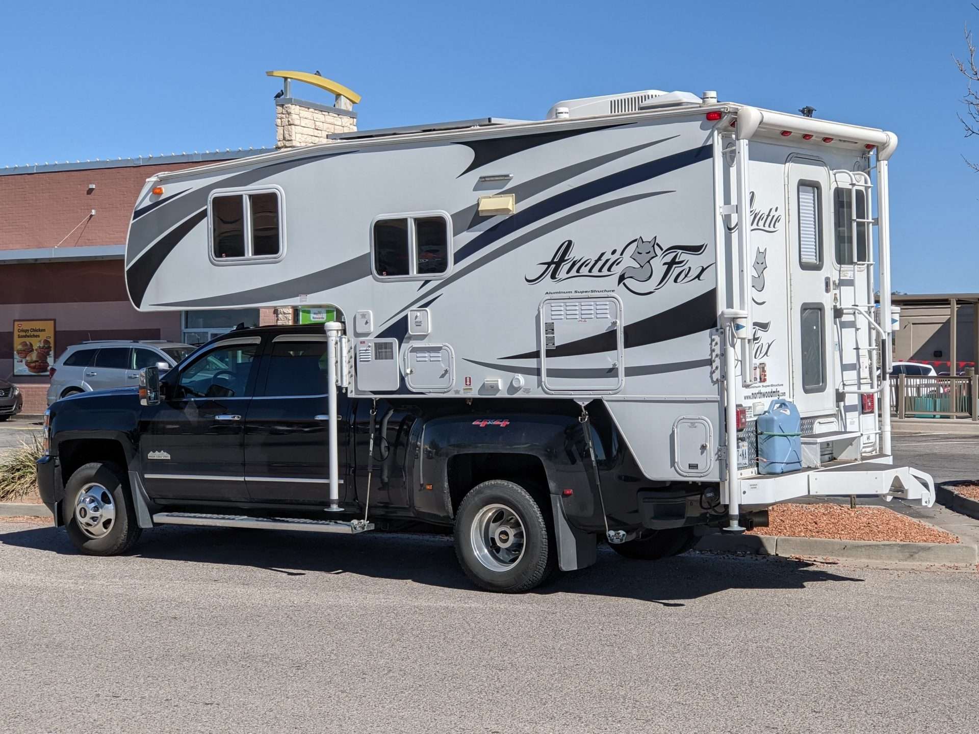 Arctic Fox truck camper using Torklift products