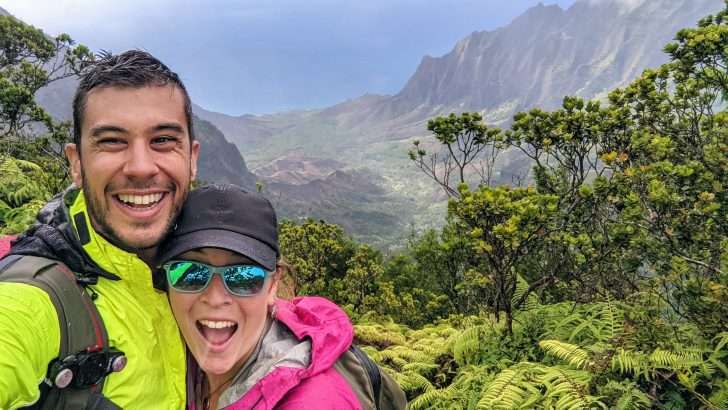 Tom and Caitlin from Mortons on the Move hiking in Oahu