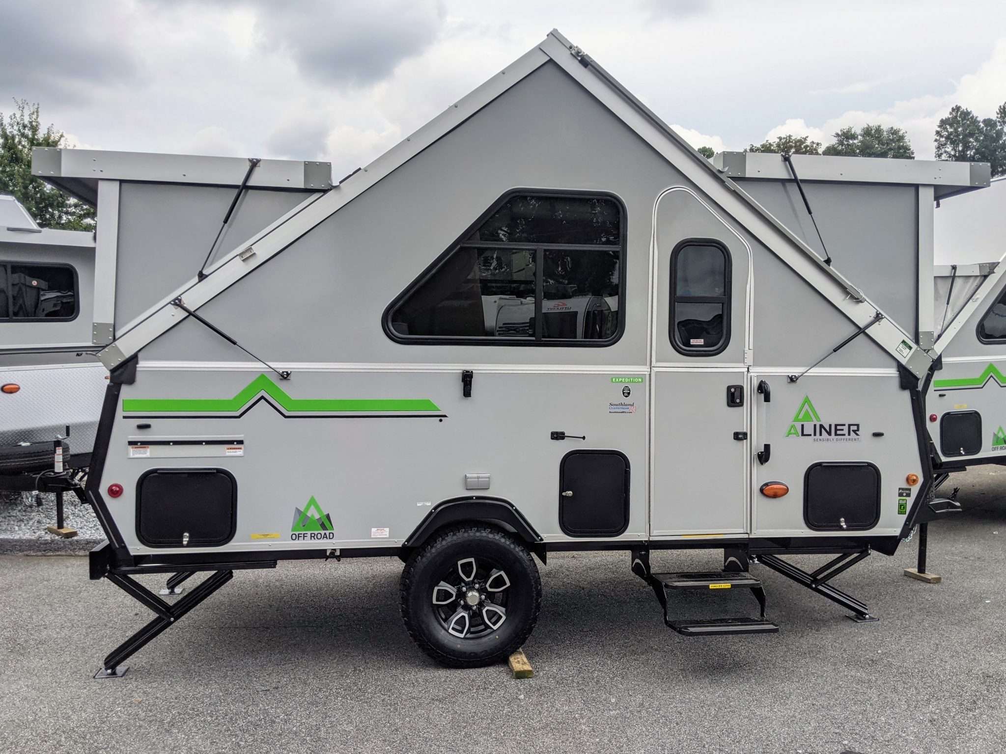 Aliner hard side pop-up camper
