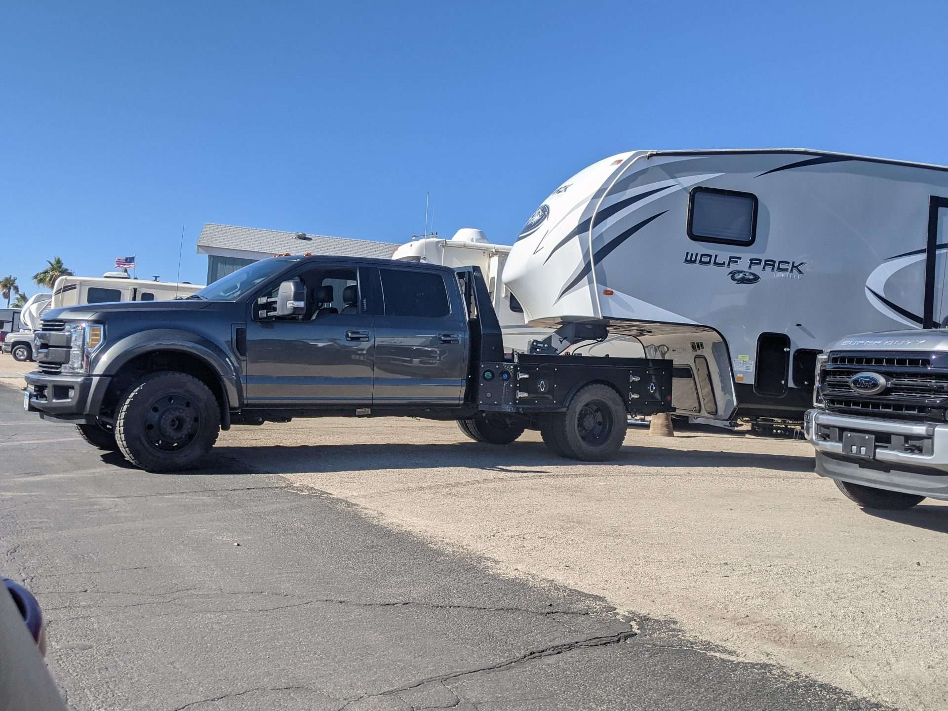 Dually truck towing fifth wheel