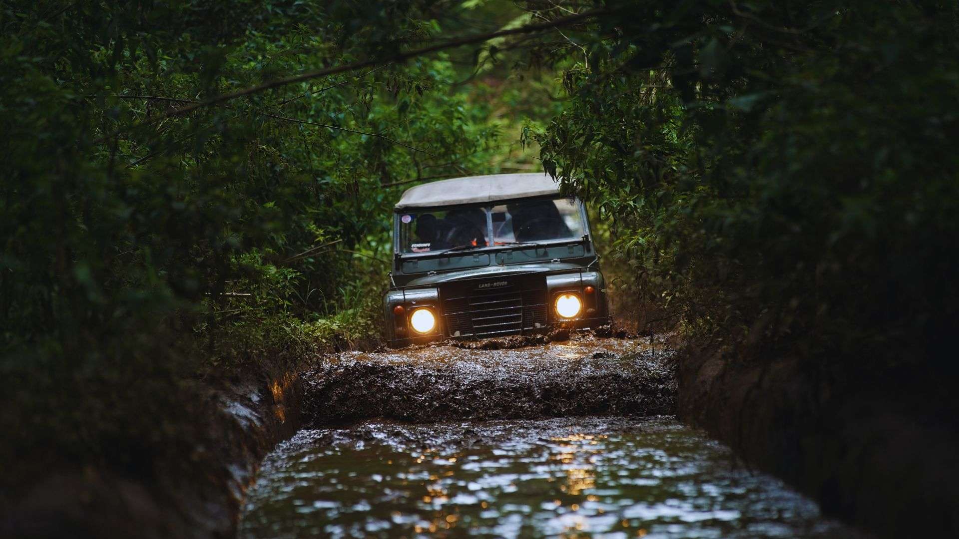 Land Rover Off road 