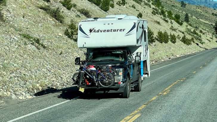 Adventurer truck camper